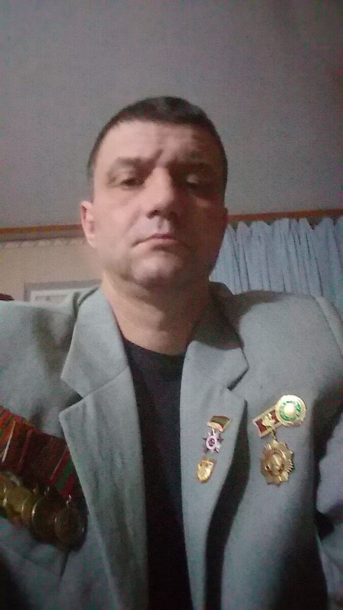  19630597  , 49 ,    