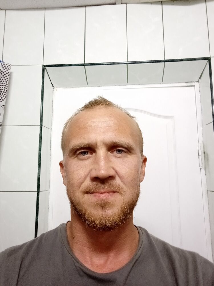  27532047  , 44 ,    
