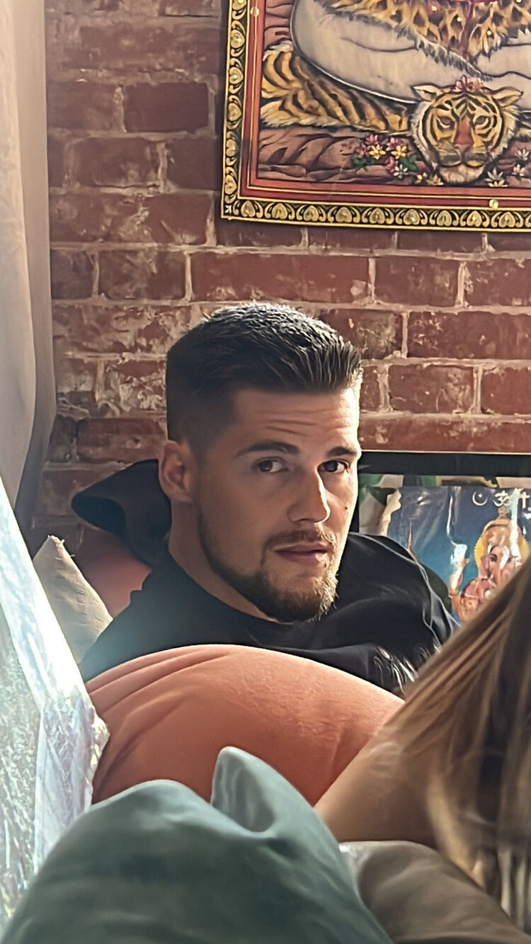  ,   Roman, 32 ,   ,   