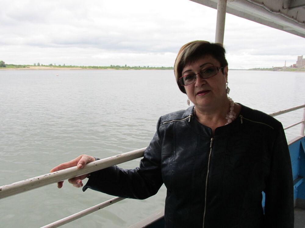  ,   Vera, 62 ,   