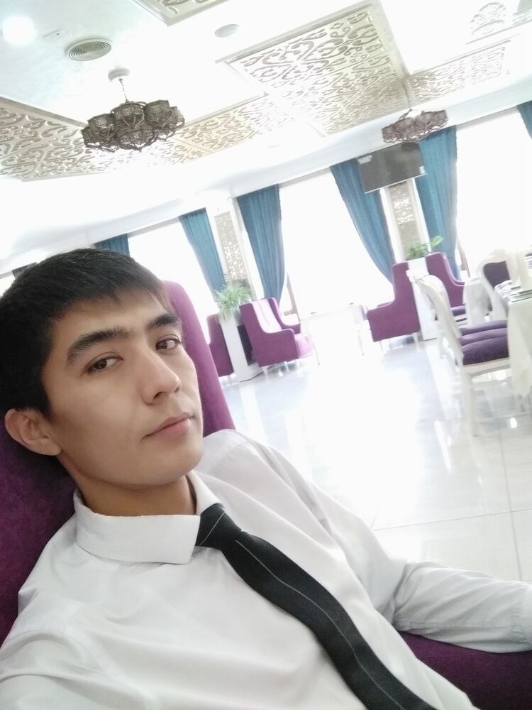 15107587  Bekzod, 32 ,    