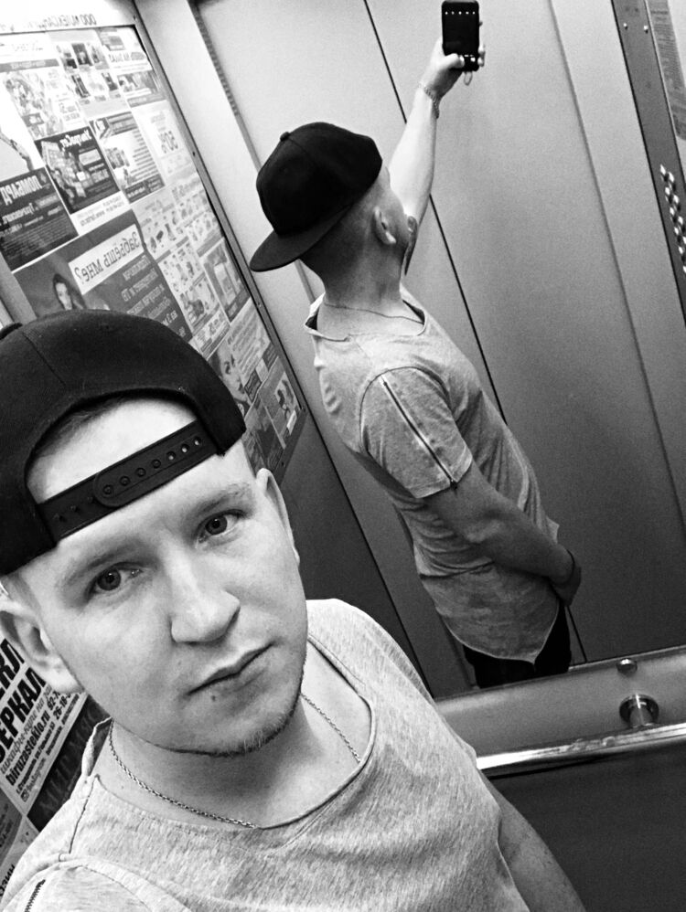  36876847  Petr, 30 ,     