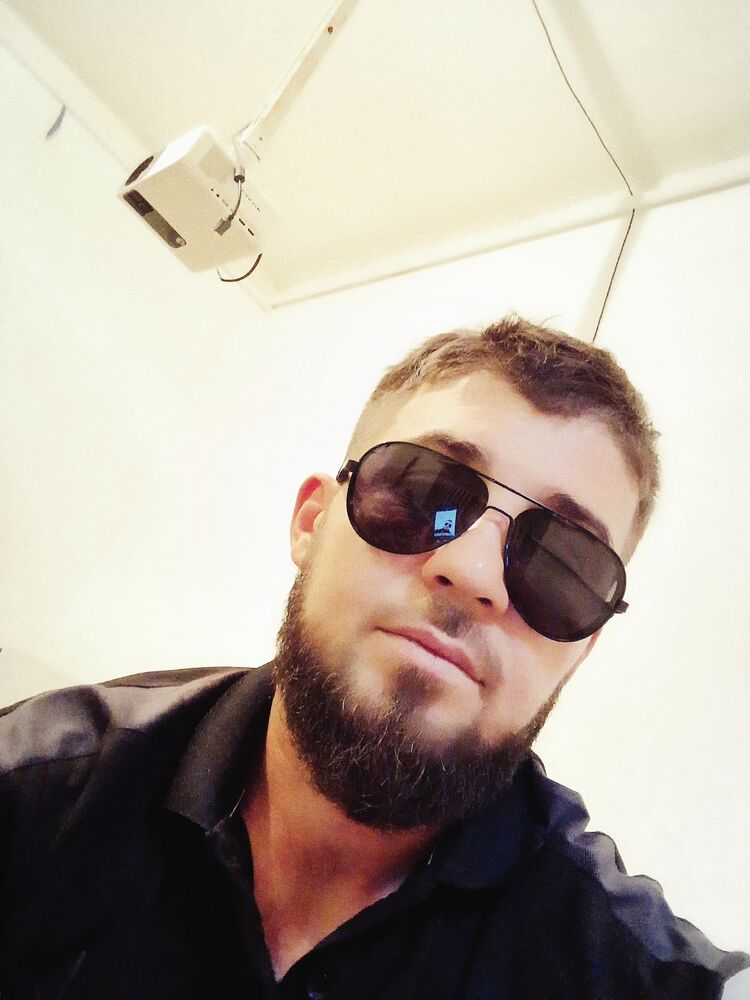  44067767  , 32 ,    