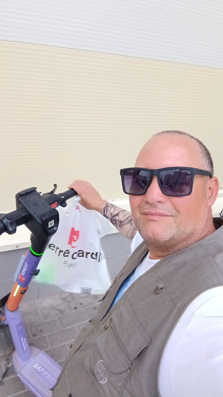  ,   Lizardo, 54 ,   ,   