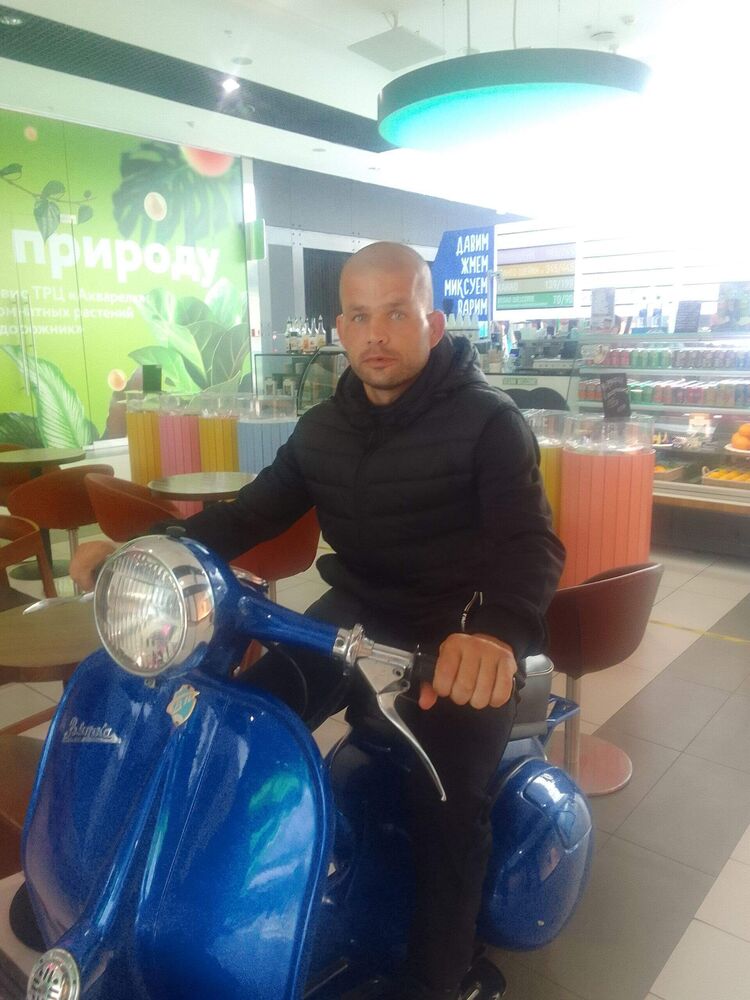  40028027  , 36 ,    