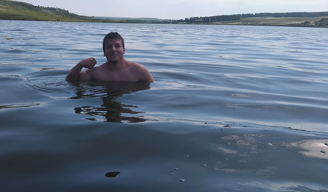  44660327  Jaswarriorr, 20 ,    