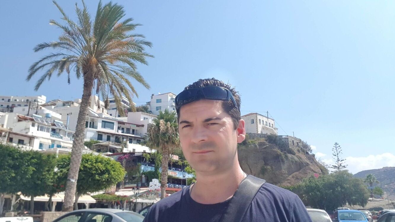  Romain,   , 44 ,   ,   