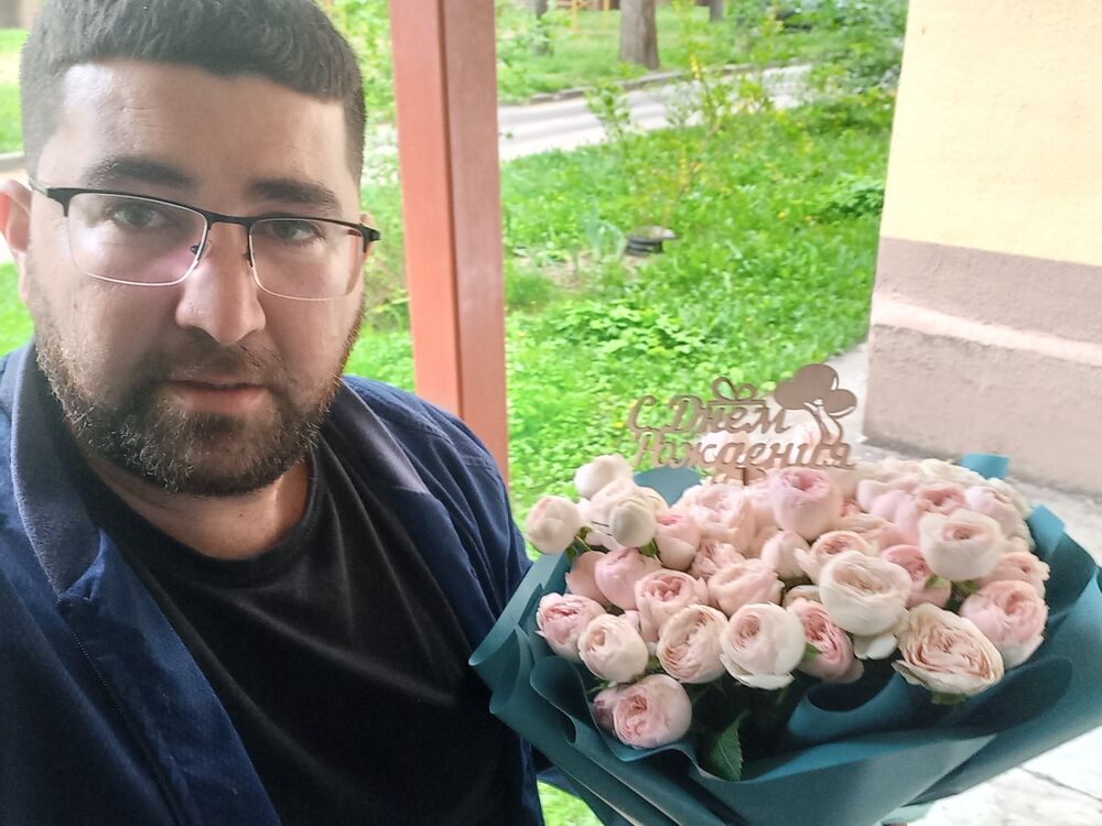  52168277  MARAT, 31 ,    