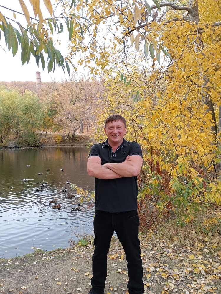  54101657  Alex, 42 ,    