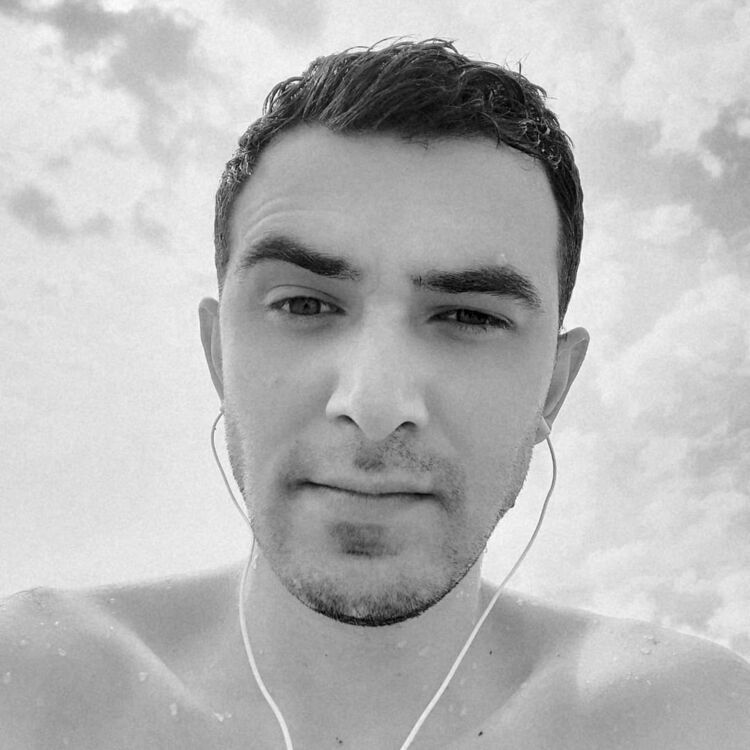 ���� 26092437 ������� �����, 33 ����, ���� ���������� � �������