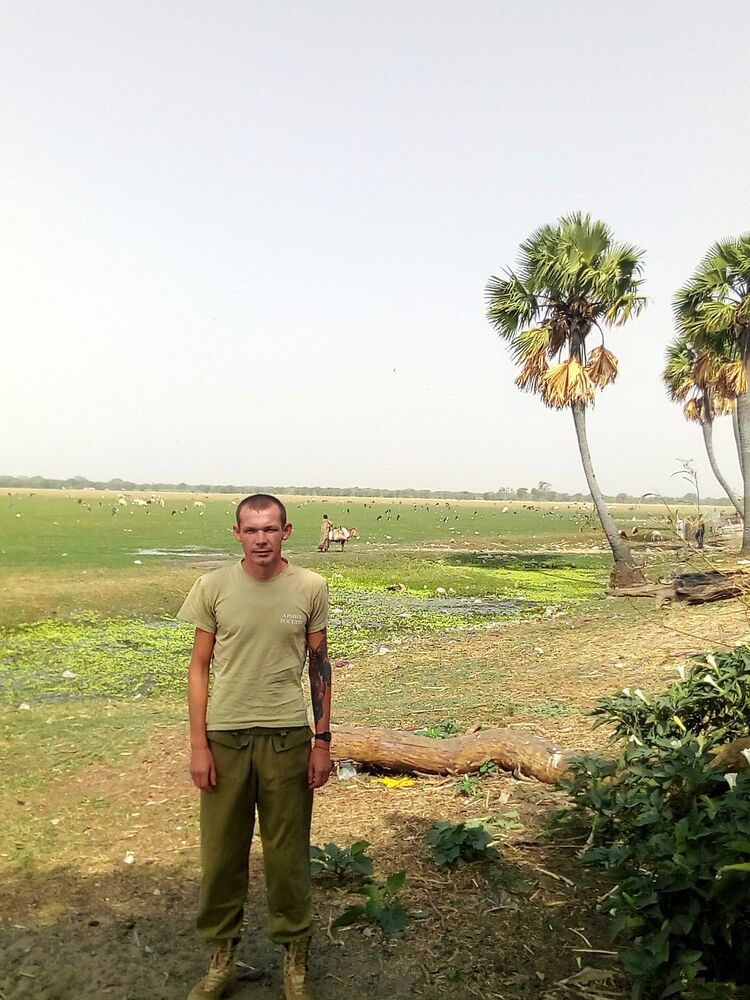  ,   Ruslan, 32 ,   ,   