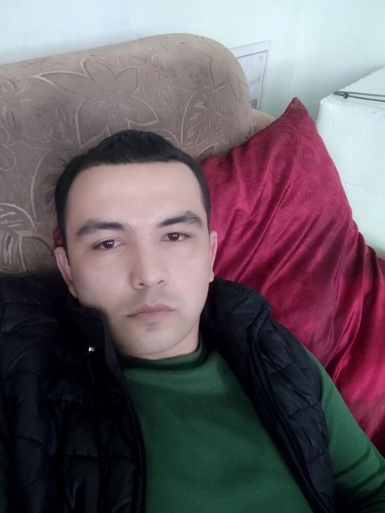  19321767  Farhod, 32 ,    