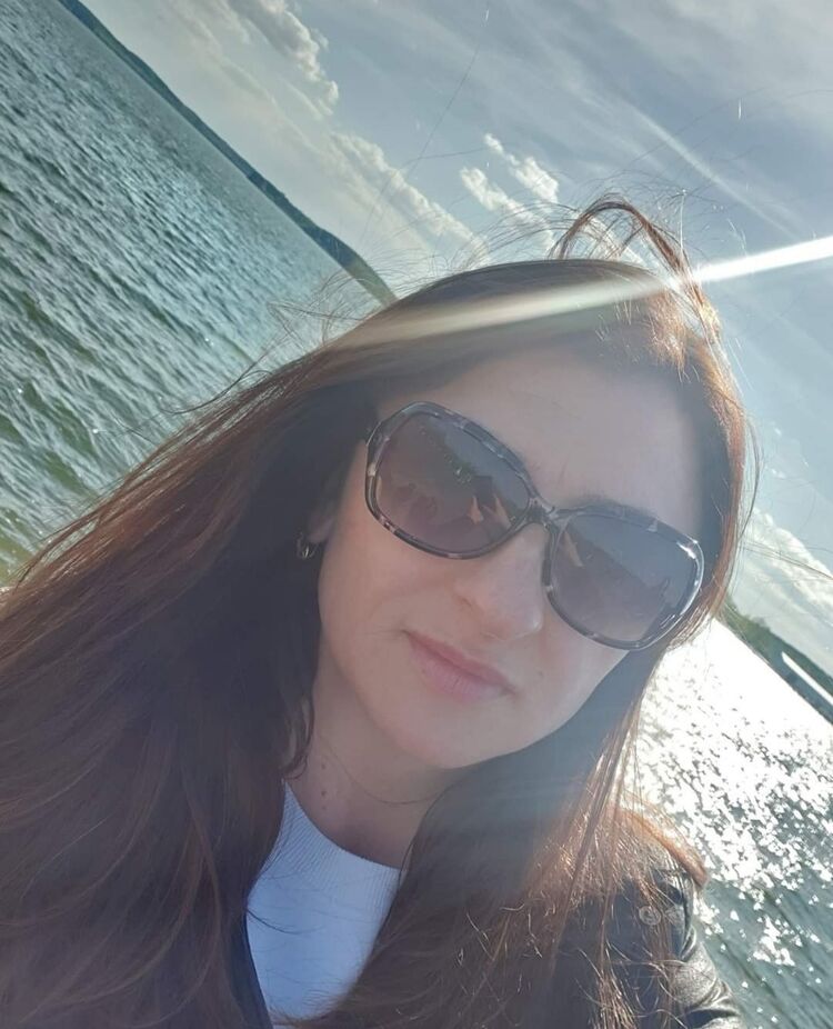  54627187  Cutie, 40 ,    