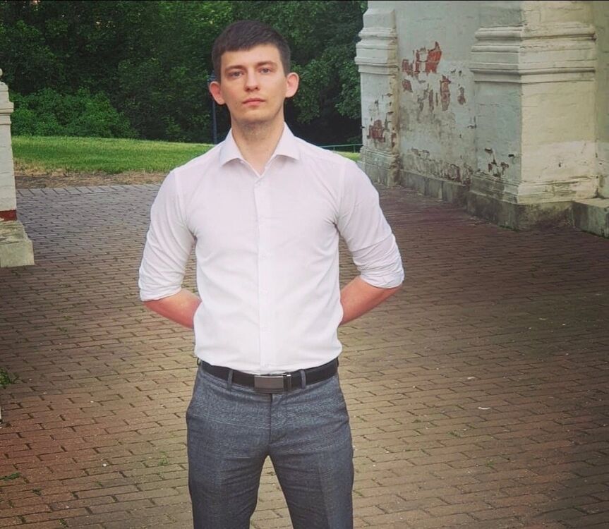  54639297  Serzh, 37 ,    