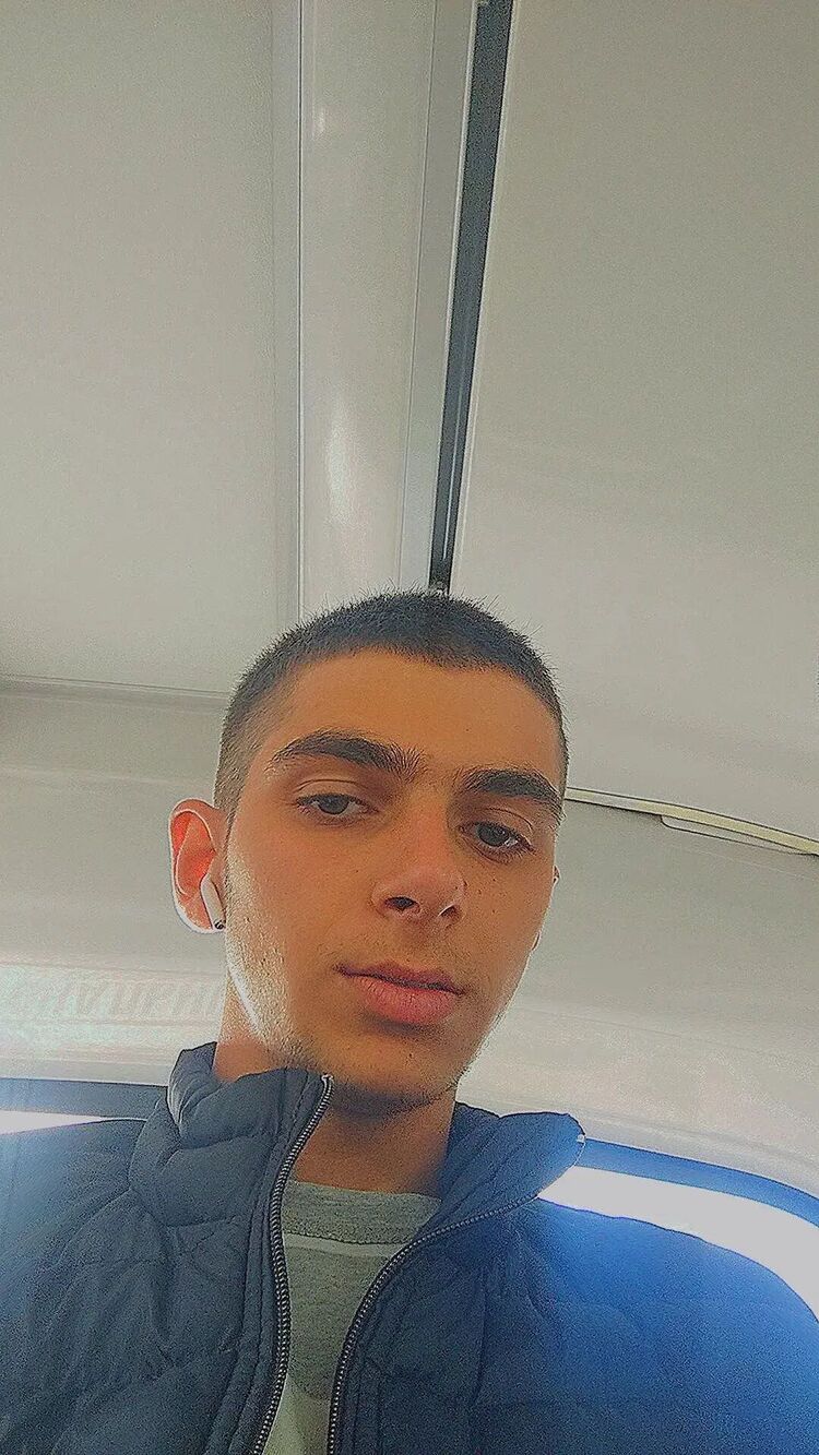  35587557  , 20 ,    