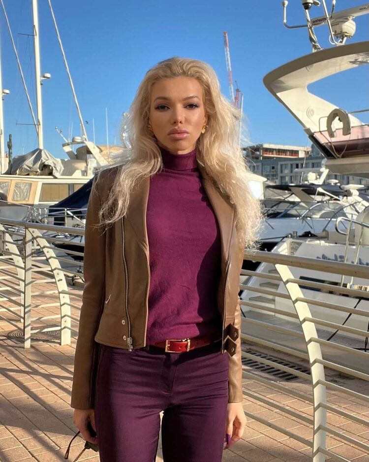 ���� 51094247 ������� ����, 33 ����, ���� ���������� � Rocafort