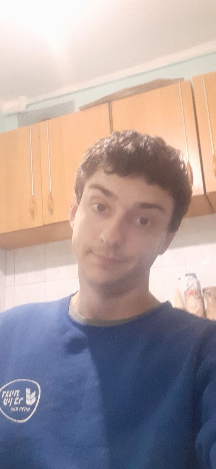  50563747  Bado, 31 ,    