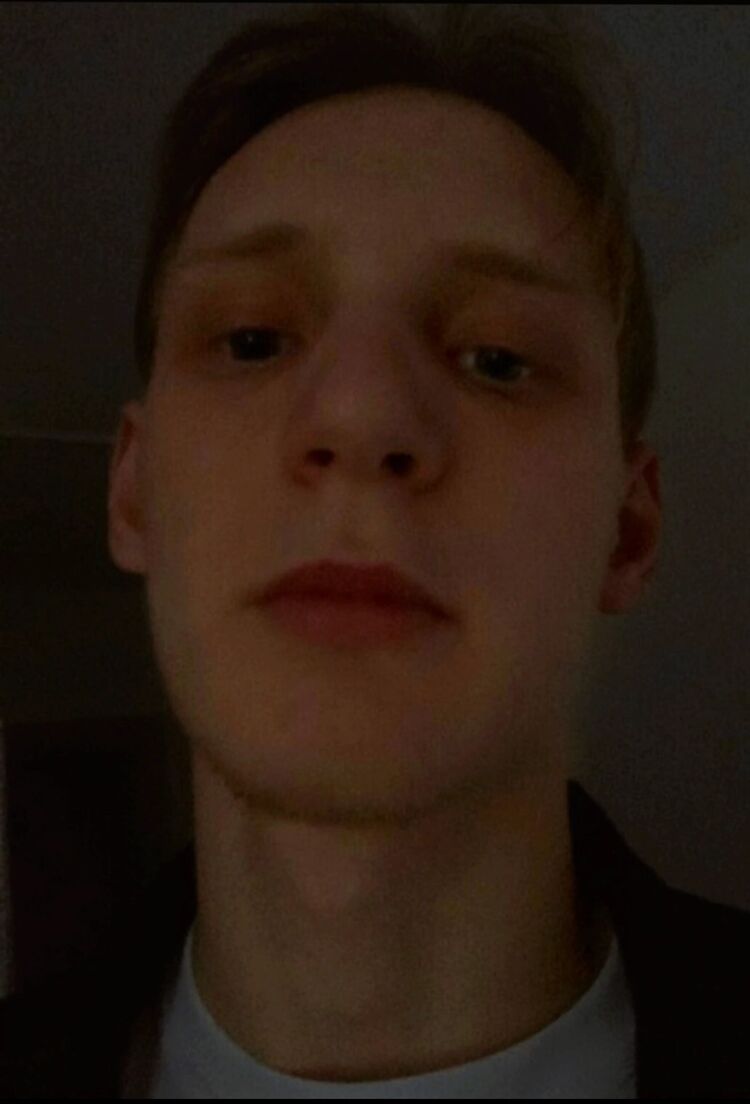  43002927  , 23 ,    