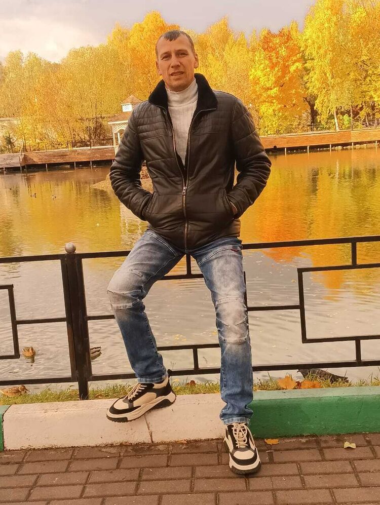  38588017  , 42 ,    
