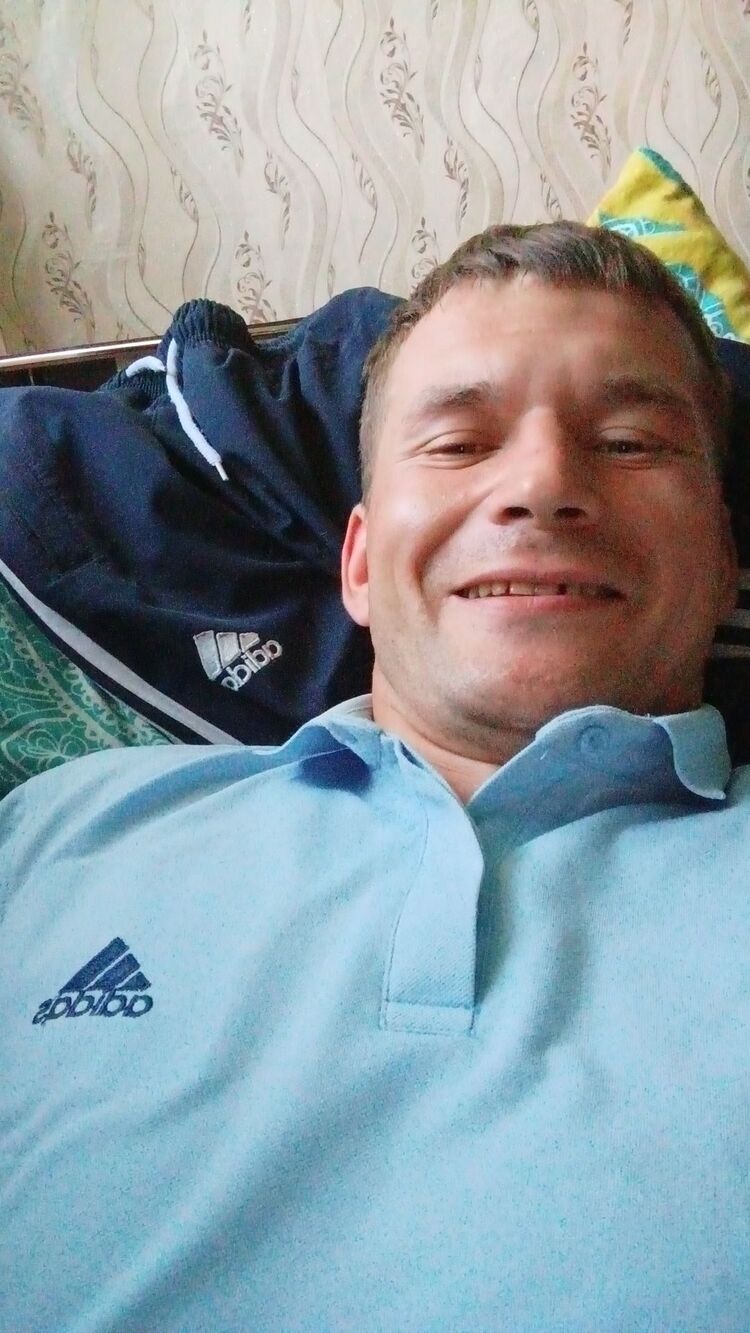  ,   Tolya, 30 ,   ,   , c 