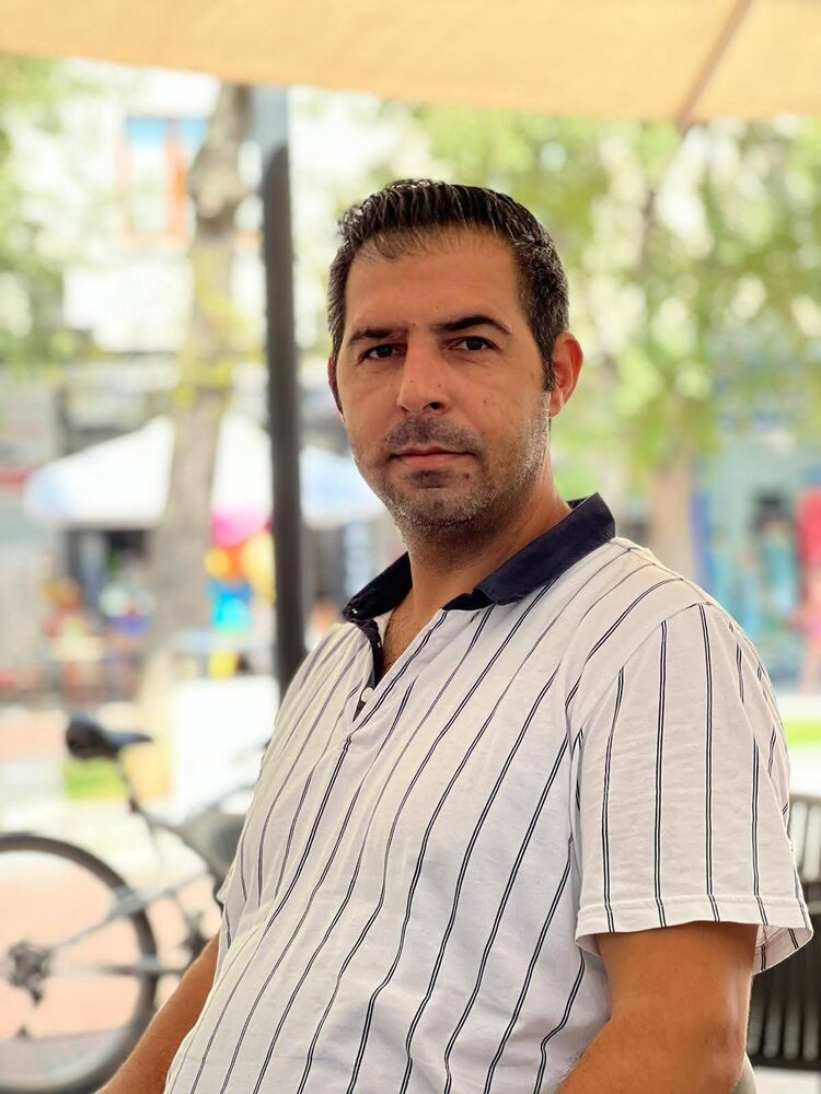  ,   Munir, 37 ,   ,   