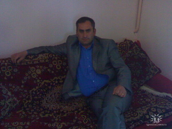  ,   Antosh, 49 ,   