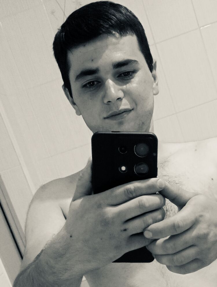  37817497  , 25 ,    