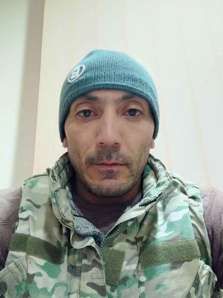  33216067  Gabriel, 37 ,    