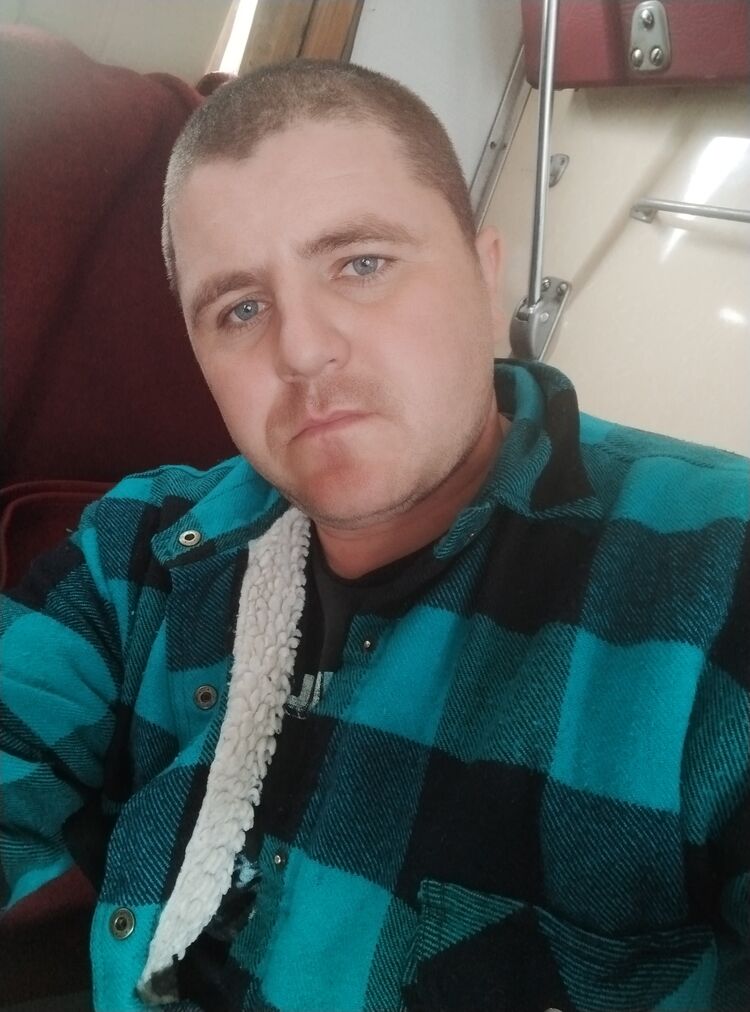  44051227  , 37 ,    