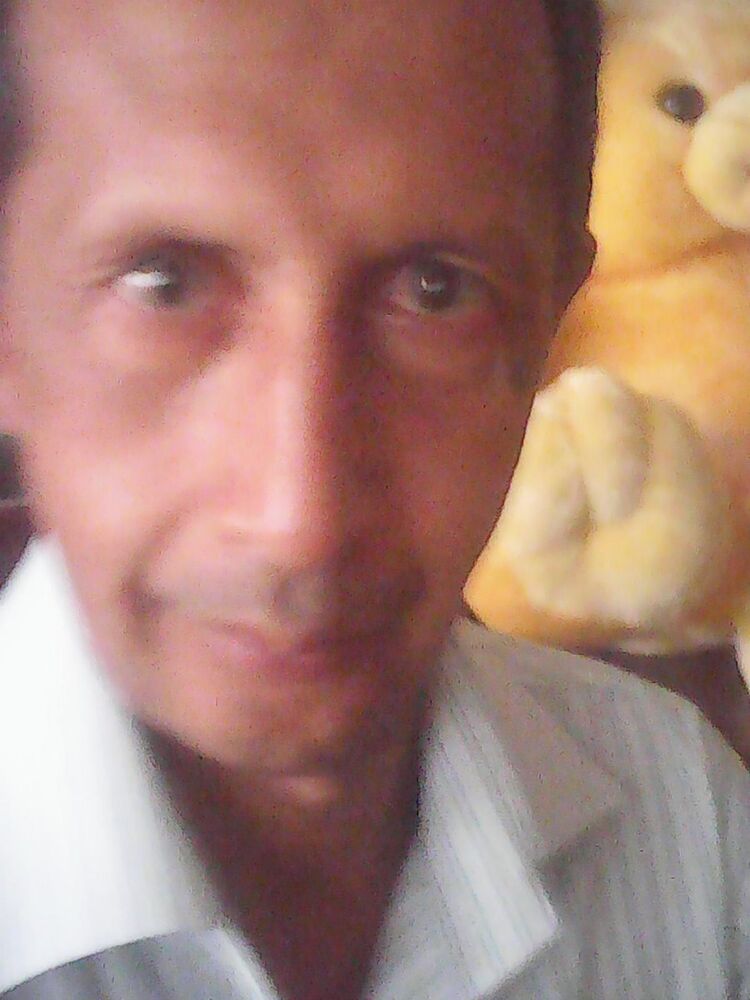  6439857  Alisher, 61 ,    