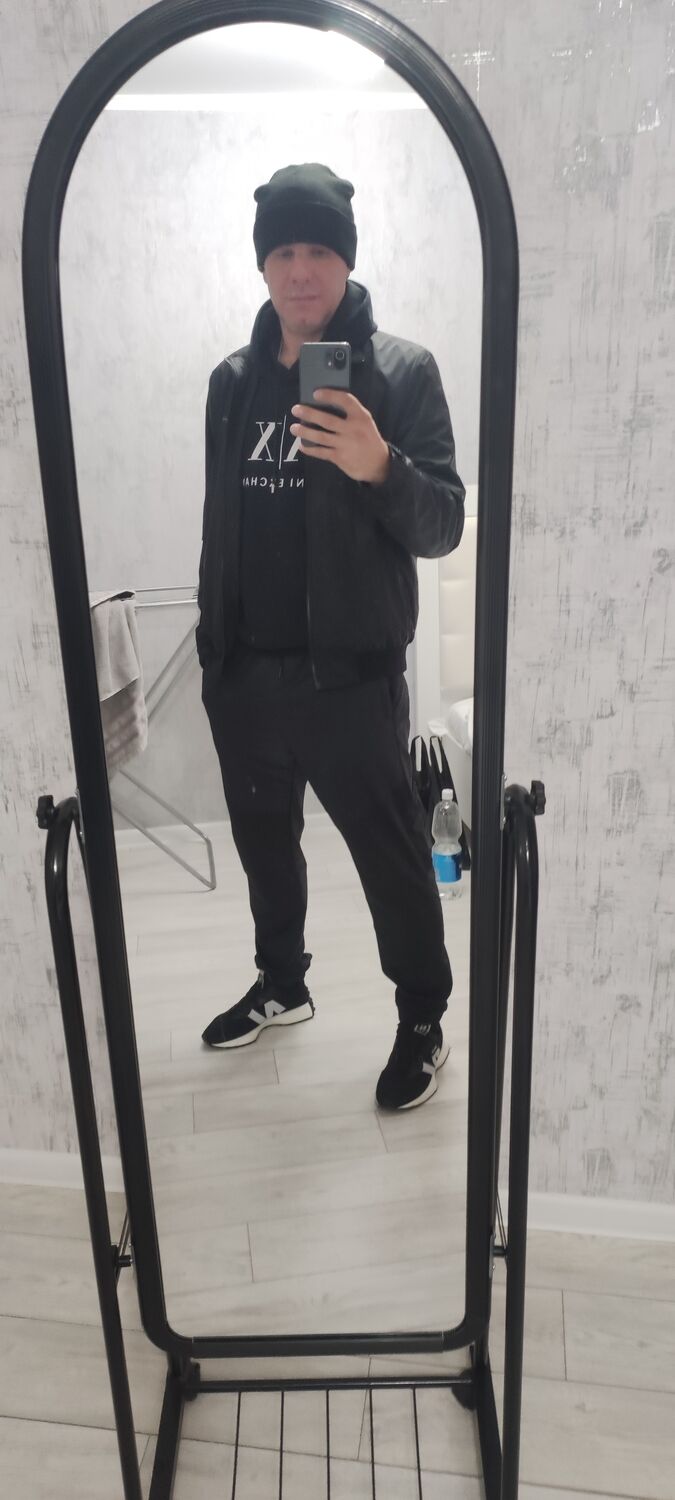  47044047  , 44 ,    