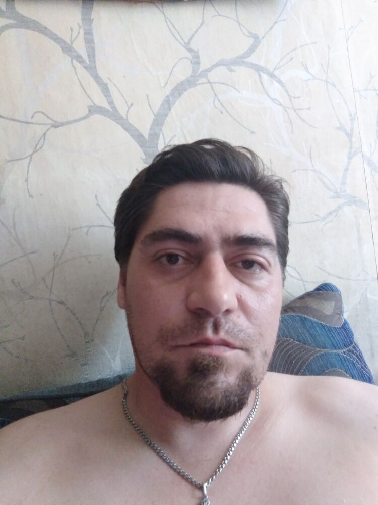  27328497  , 37 ,    