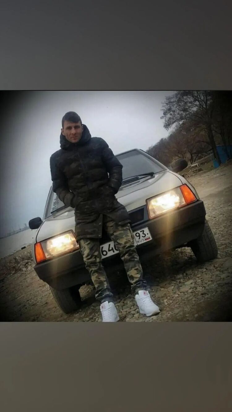  43493467  , 37 ,    