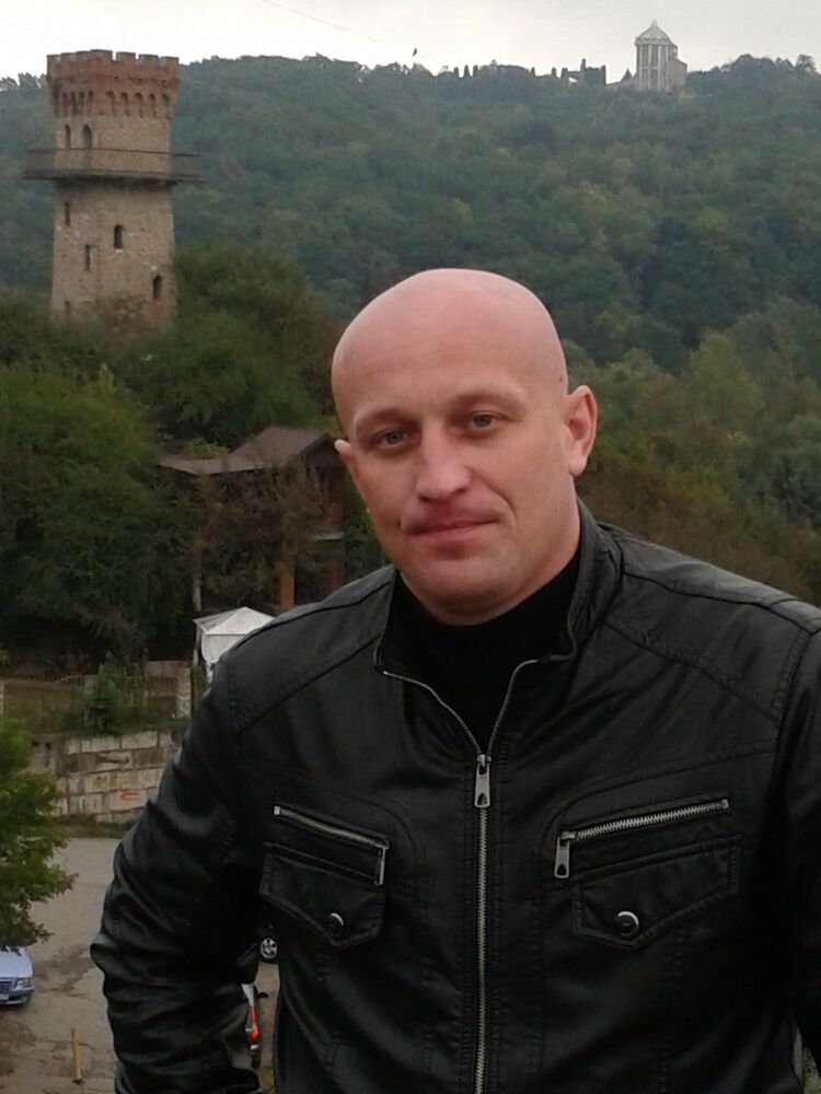  5565347  ALEX, 46 ,    