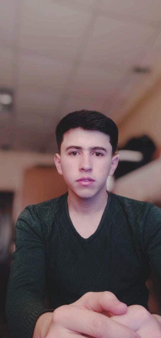  26185687  Iskandar, 27 ,    