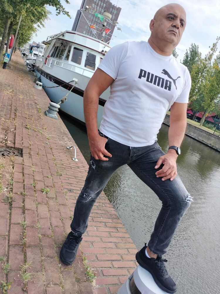  46911387  Ammar, 47 ,    Almelo