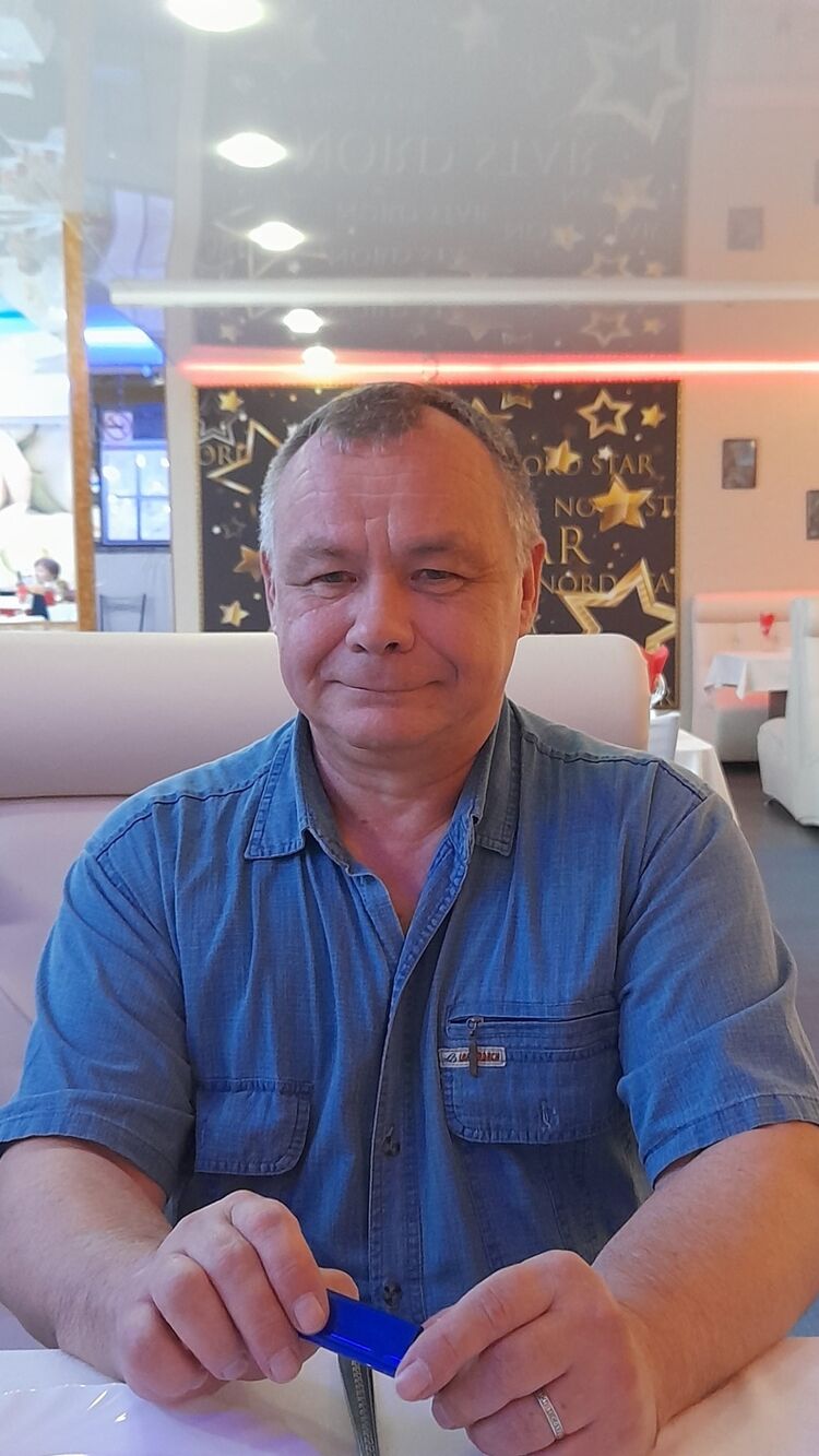  54719277  Vladimir, 55 ,    