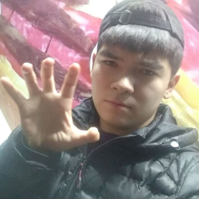  33168347  Kamron, 23 ,    