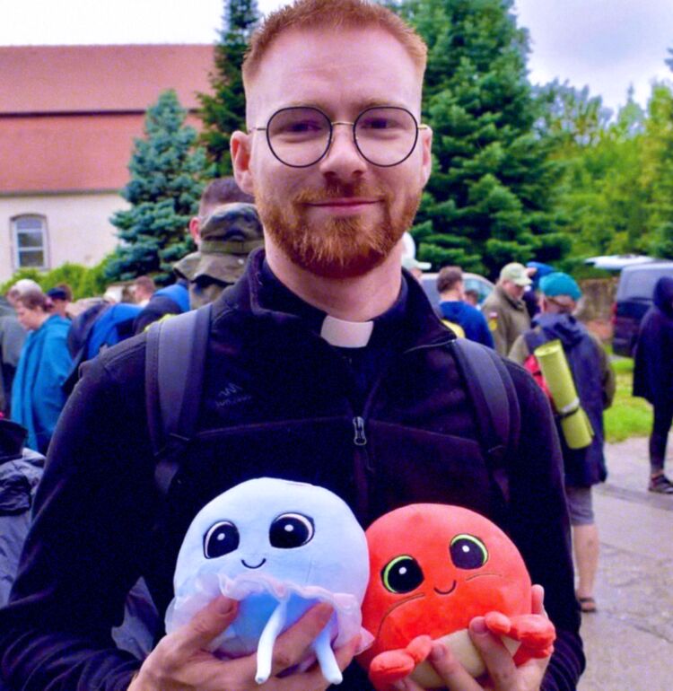  54539067  , 35 ,    -