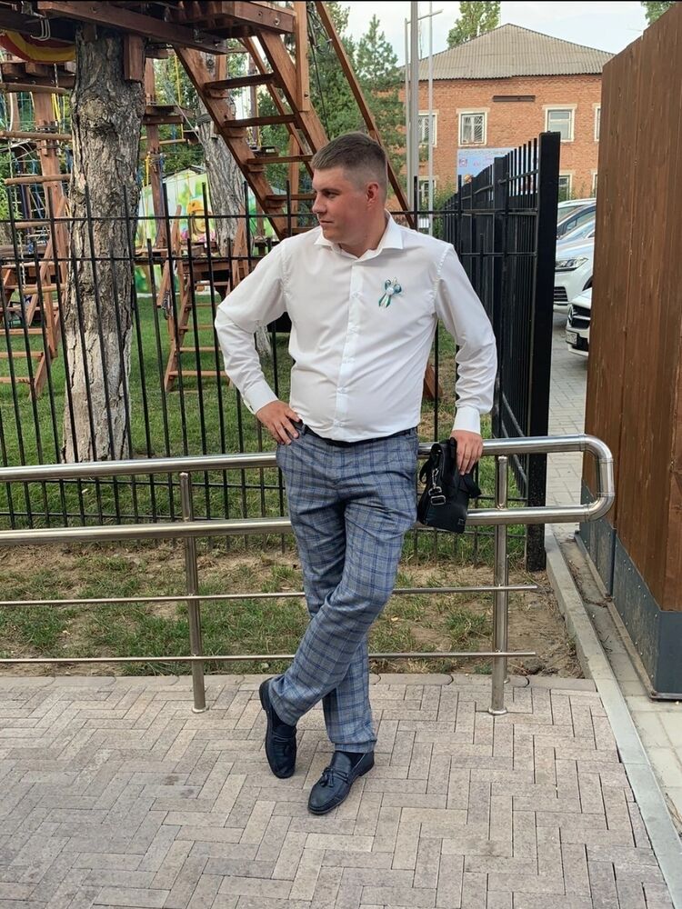  44527977  , 31 ,    --