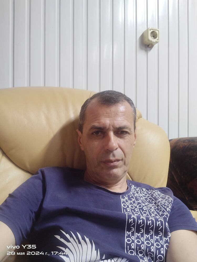  ,   James, 47 ,   ,   