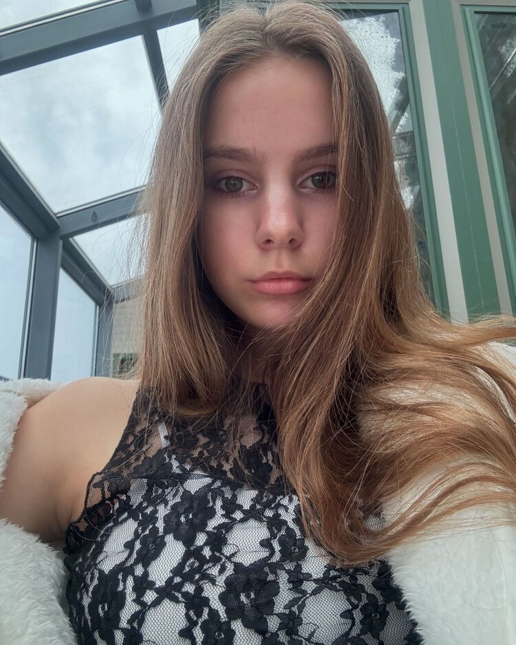  46438847  , 26 ,    