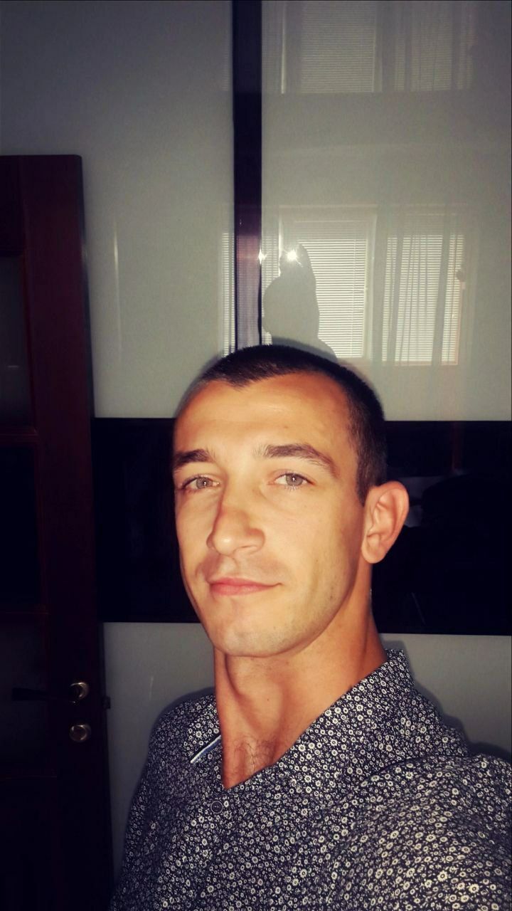  37766567  Igorek, 37 ,    