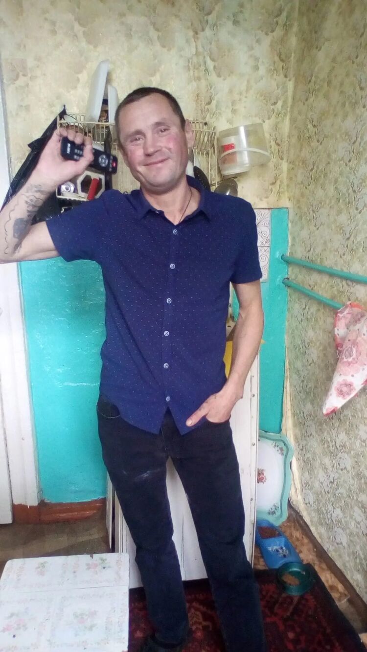  ,   Aleks, 48 ,   ,   , c , 
