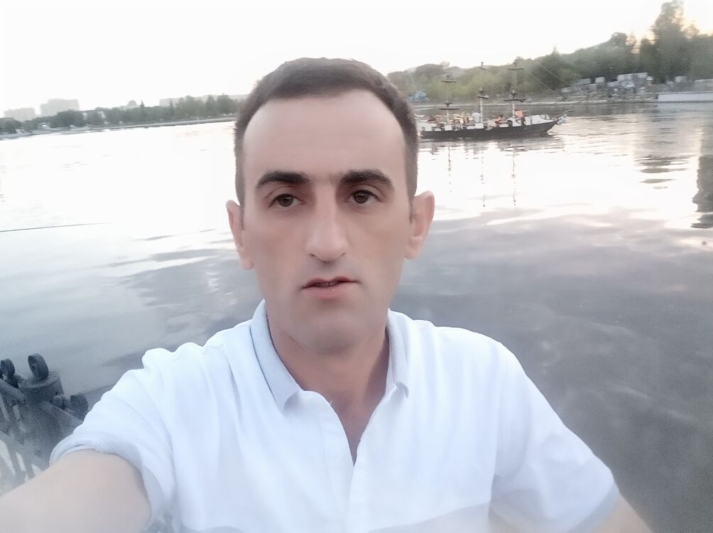  27313817  Roma, 40 ,    