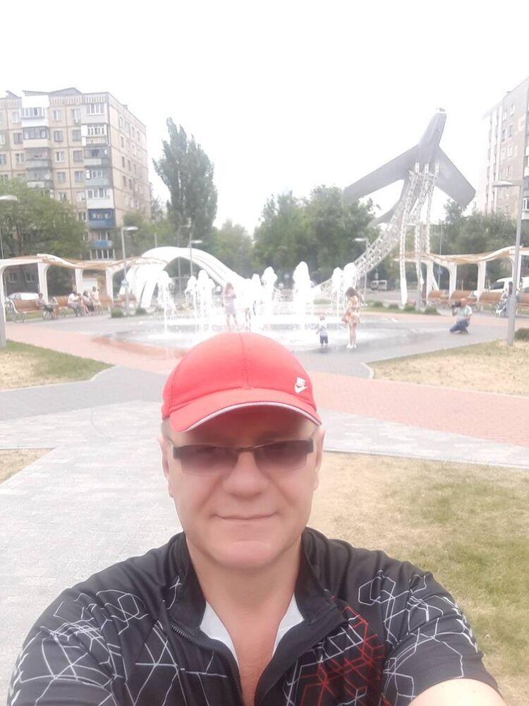  15683817  Vladimir, 55 ,    