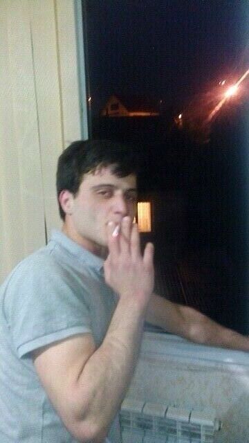  43047807  Bacho, 35 ,    