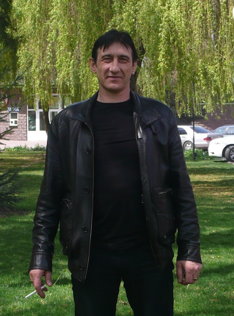  ,   Oleg, 56 ,   
