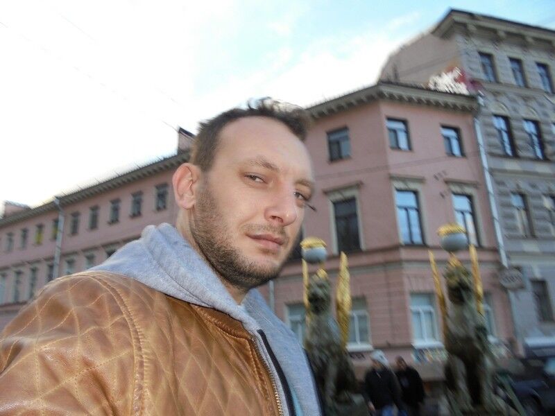  8331767  , 40 ,    -