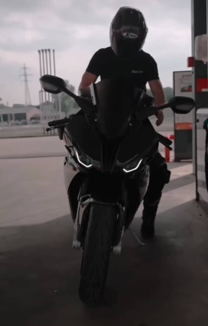 ���� 28006347 ������� Gogo, 43 ����, ���� ���������� � ��������